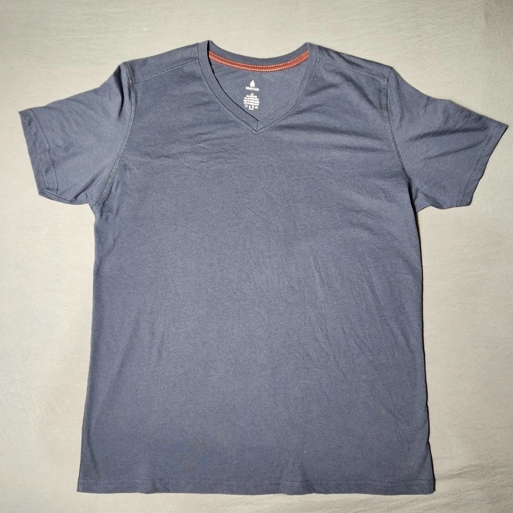 Essentials V-Neck T-Shirt Mens Large Navy Blue Short Sleeve Soft Tee